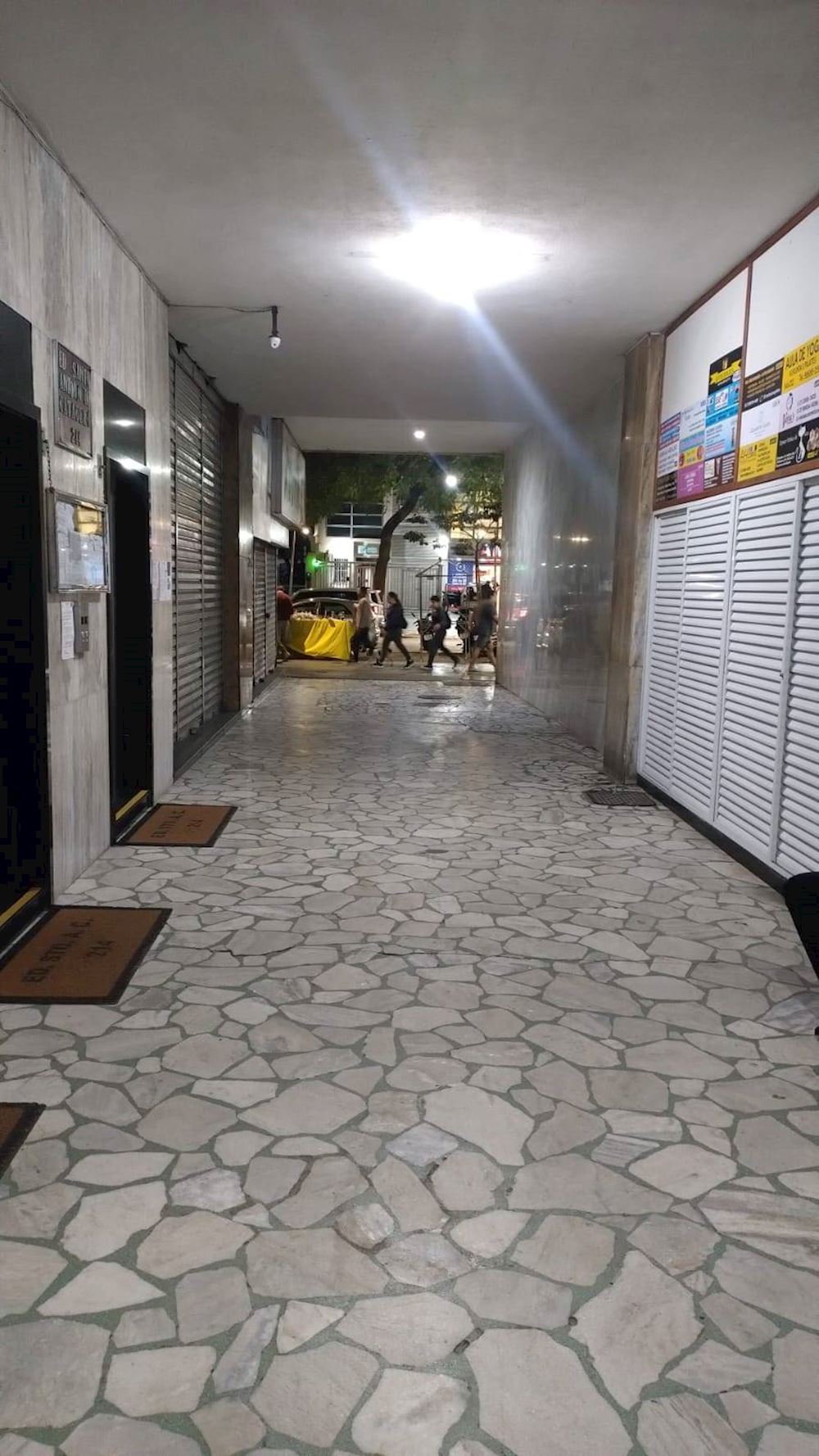 Comercial, Catete em Rio de Janeiro, RJ — foto 4 de 8