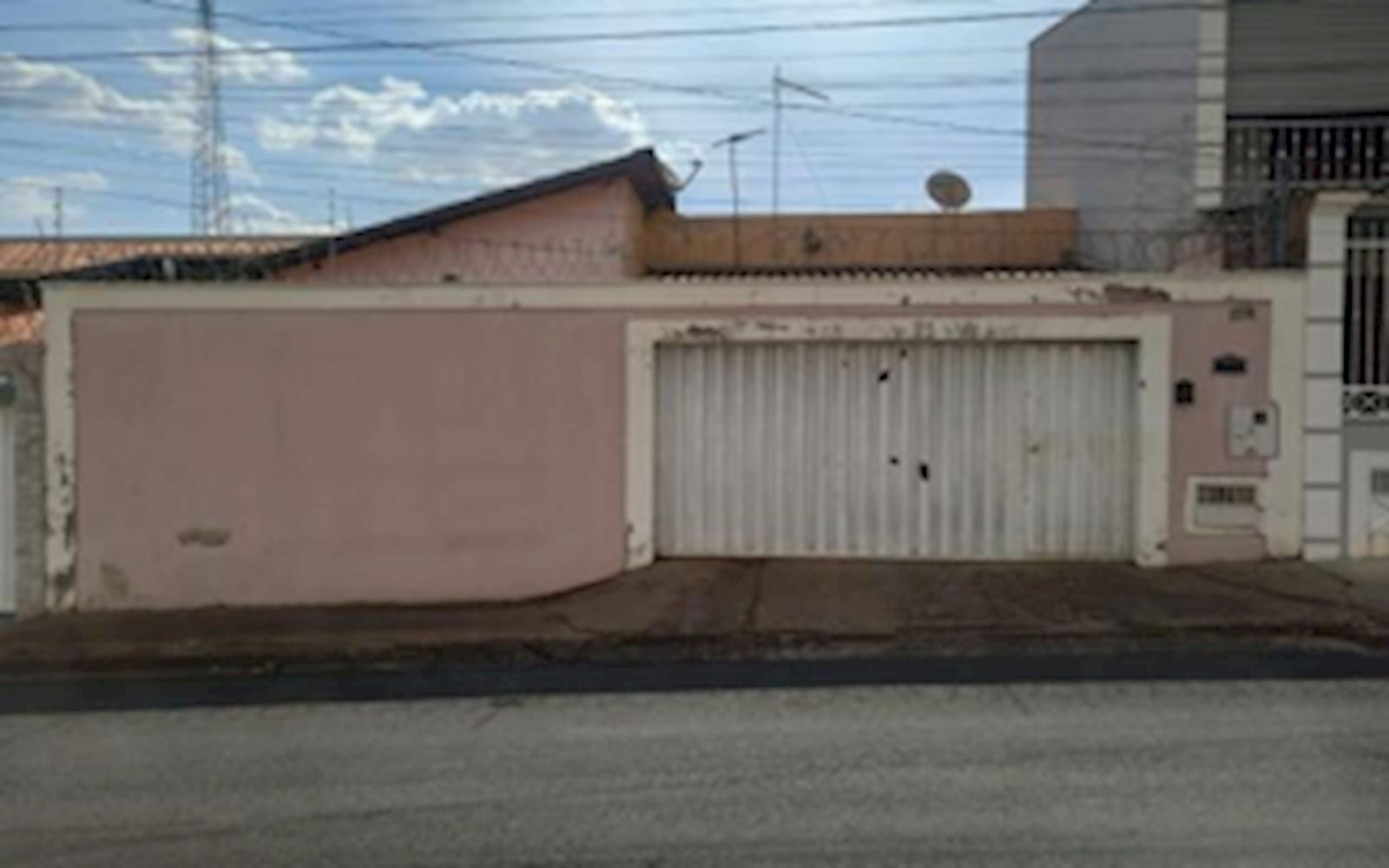 Casa, Orlando da Costa Telles em Uberaba, MG — foto 2 de 6