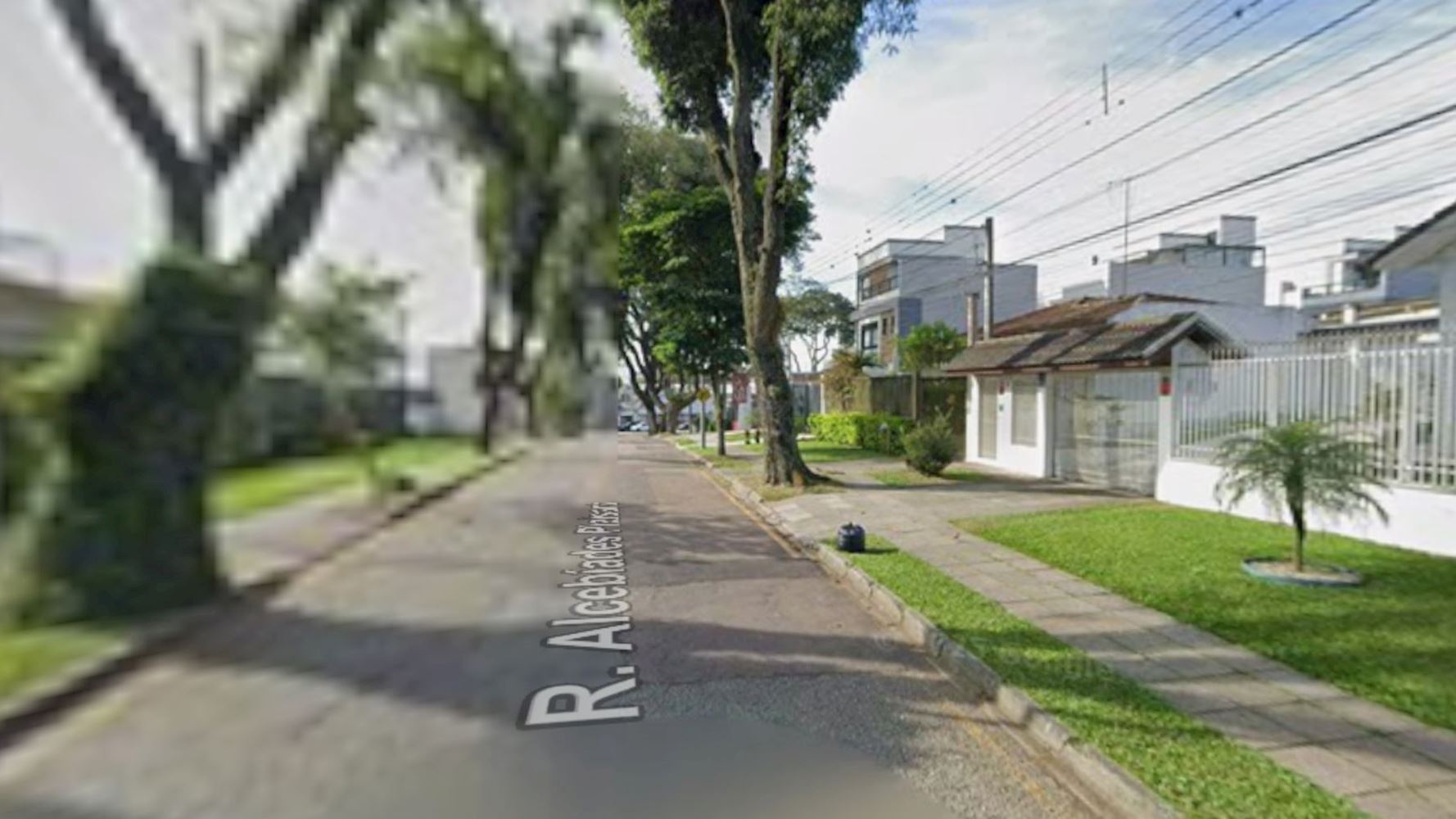 Casa, Água Verde em Curitiba, PR — foto 3 de 4