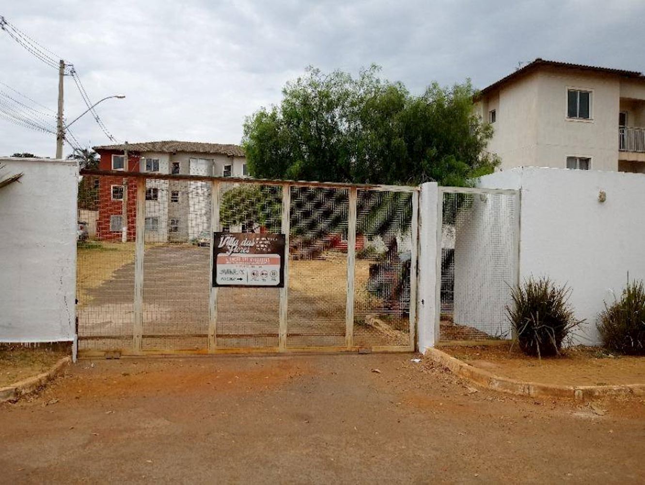 Apartamento, Cidade Osfaya em Luziânia, GO — foto 2 de 3