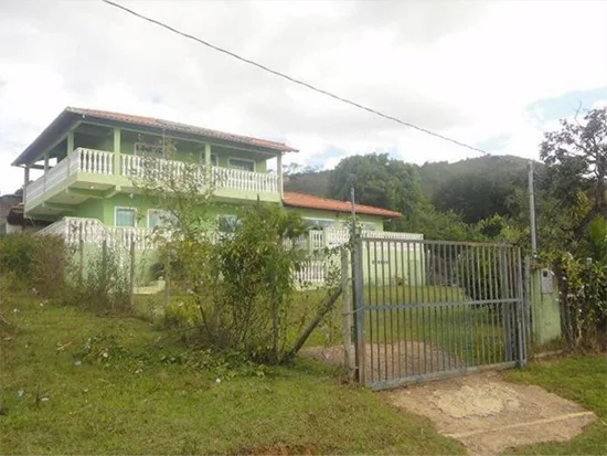 Casa em Esmeraldas, MG — foto 6 de 8