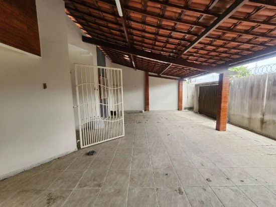 Casa em Parnamirim, RN — foto 2 de 8