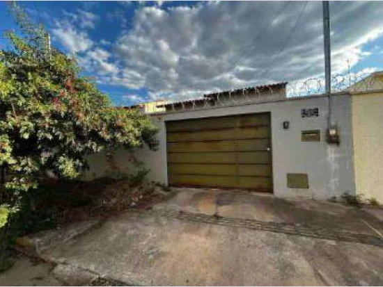 Casa em Goiânia, GO — foto 2 de 8