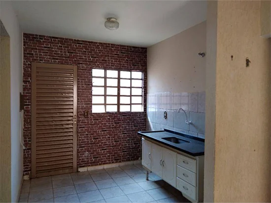 Casa em Itirapina, SP — foto 2 de 8