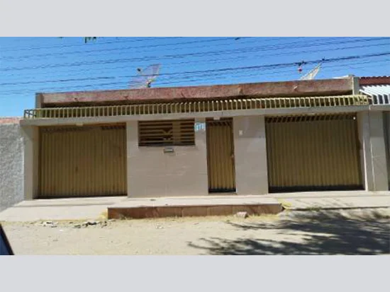 Casa em Petrolina, PE — foto 3 de 8