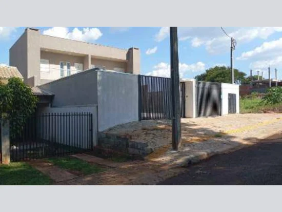 Casa em Foz do Iguaçu, PR — foto 2 de 8