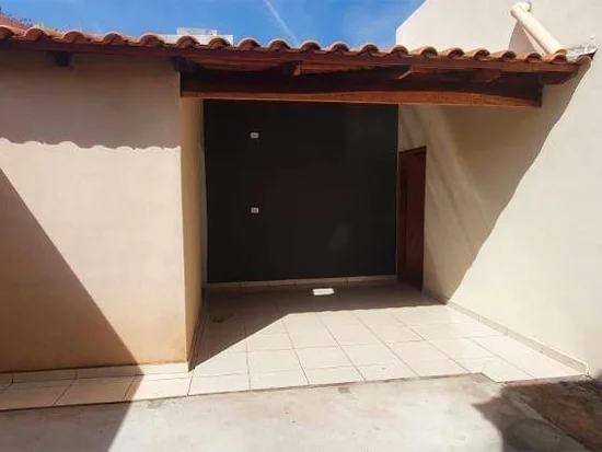 Casa em Santa Helena de Goiás, GO — foto 3 de 8