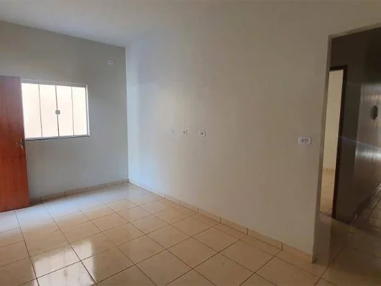 Casa em Santa Helena de Goiás, GO — foto 7 de 8