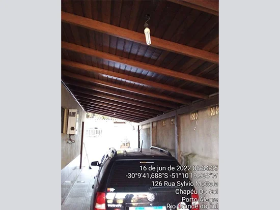 Casa em Porto Alegre, RS — foto 3 de 8