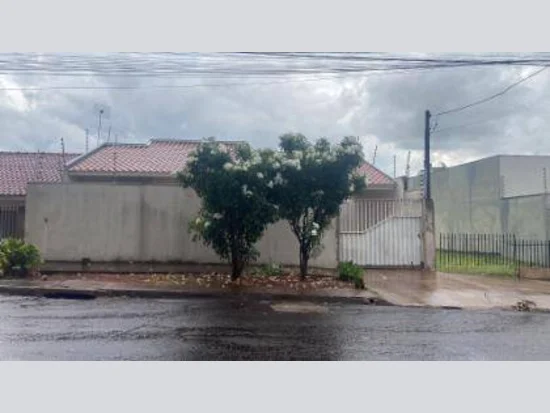 Casa em Maringá, PR — foto 4 de 8