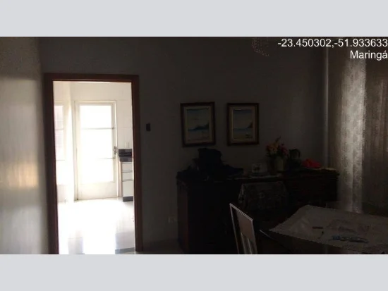 Casa em Maringá, PR — foto 6 de 8