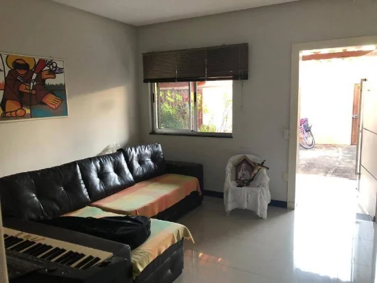 Casa em Janaúba, MG — foto 2 de 8
