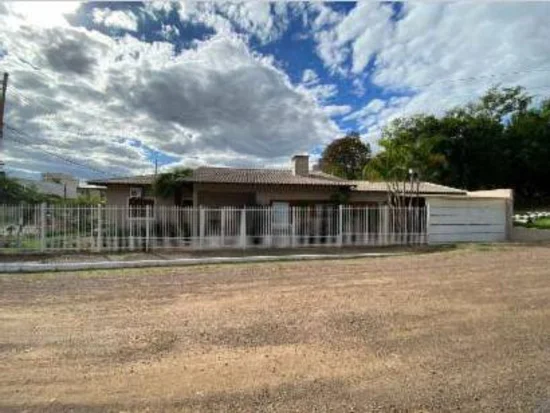 Casa em Taquara, RS — foto 2 de 4