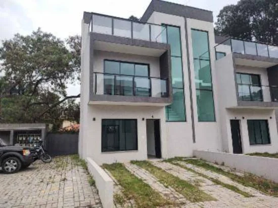 Casa em Cotia, SP — foto 3 de 8