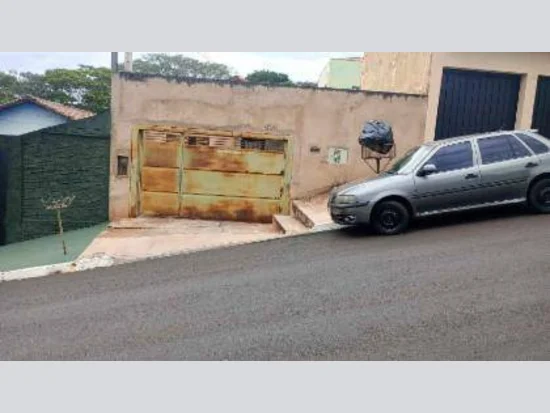Casa em São Manuel, SP — foto 2 de 8