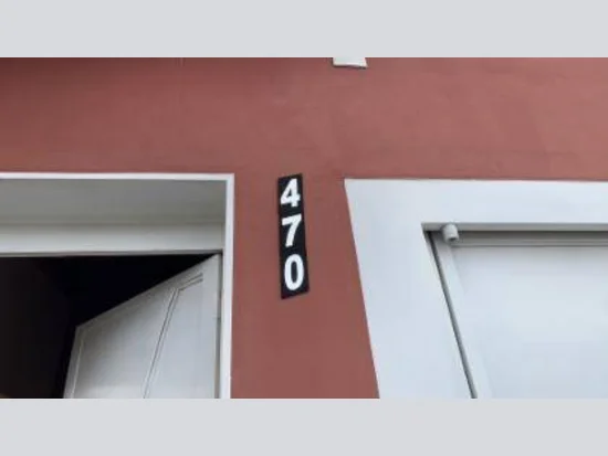 Casa em França, SP — foto 2 de 8