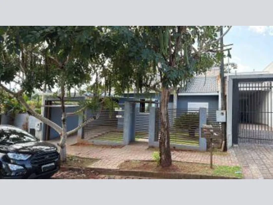 Casa em Medianeira, PR — foto 2 de 7