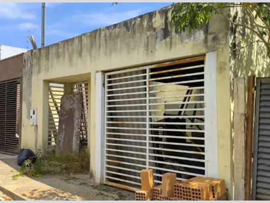Casa em Formiga, MG — foto 6 de 8