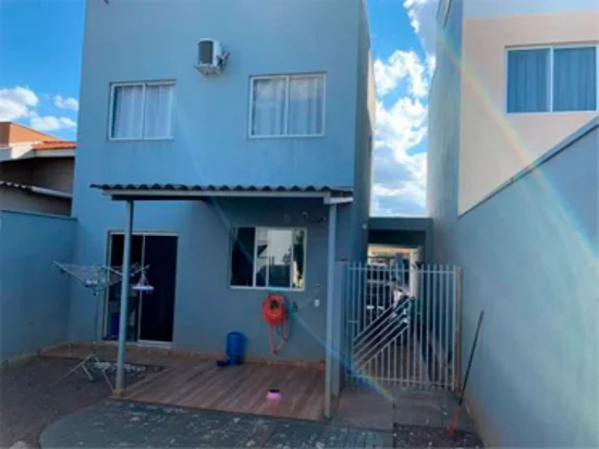 Casa em Assis Chateaubriand, PR — foto 4 de 8