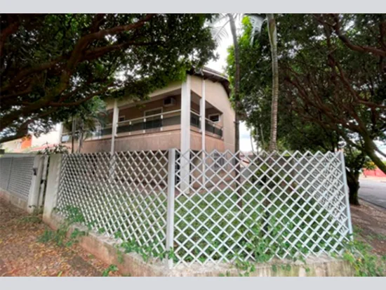 Casa em Cianorte, PR — foto 2 de 8