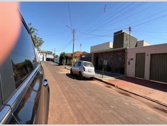 Casa em Quirinópolis, GO — foto 2 de 4