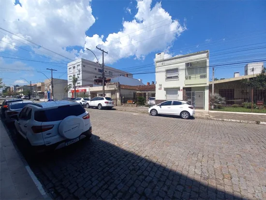 Prédio em Pelotas, RS — foto 3 de 5