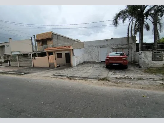 Casa em Pelotas, RS — foto 3 de 8