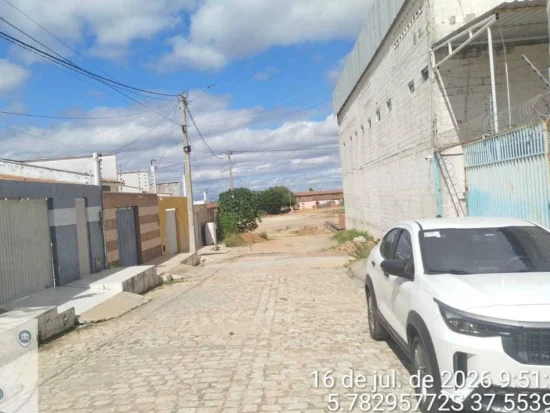 Casa em Caraúbas, RN — foto 2 de 4