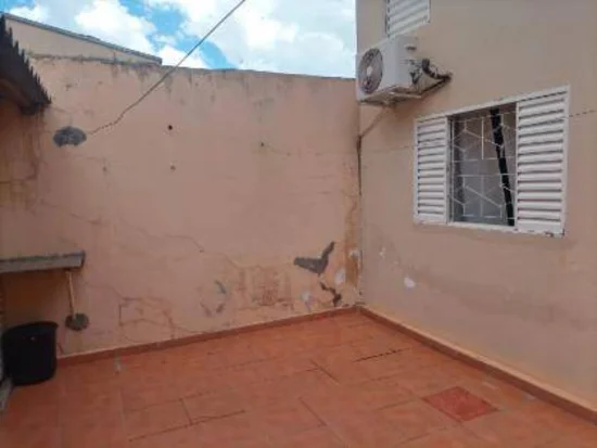 Casa em Assis, SP — foto 8 de 8