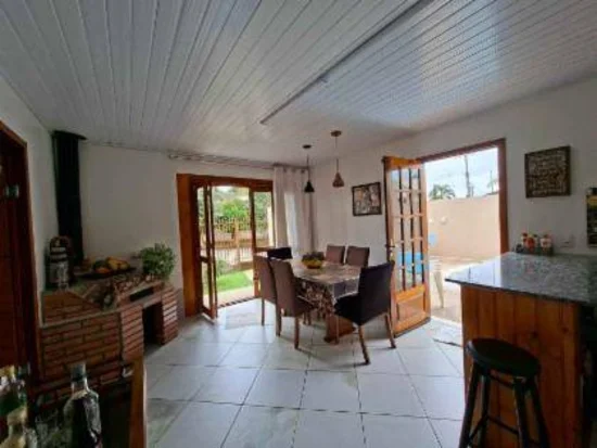 Casa em Passo Fundo, RS — foto 7 de 8