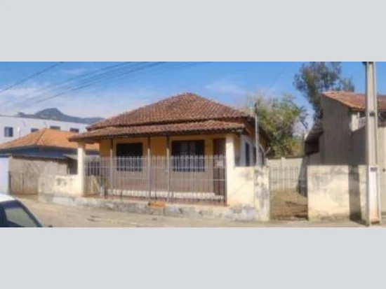 Casa em Piranguçu, MG — foto 4 de 8
