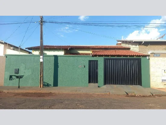 Casa em Frutal, MG — foto 3 de 8