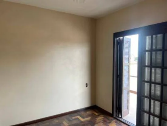 Casa em Pelotas, RS — foto 2 de 8