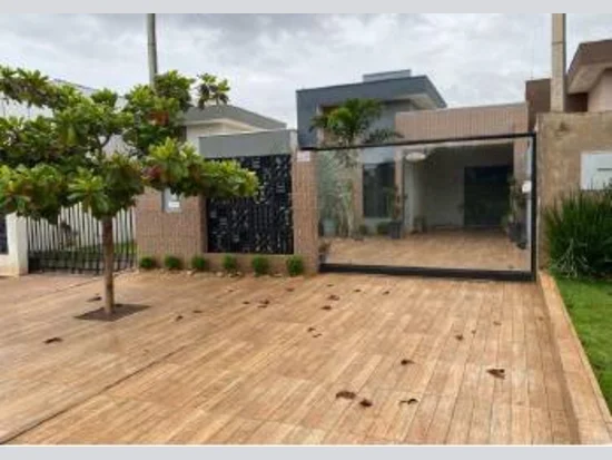 Casa em Assis Chateaubriand, PR — foto 5 de 7