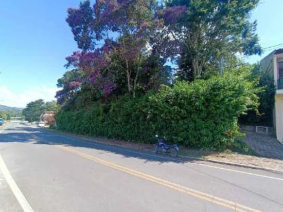 Casa em Caxambu, MG — foto 2 de 8