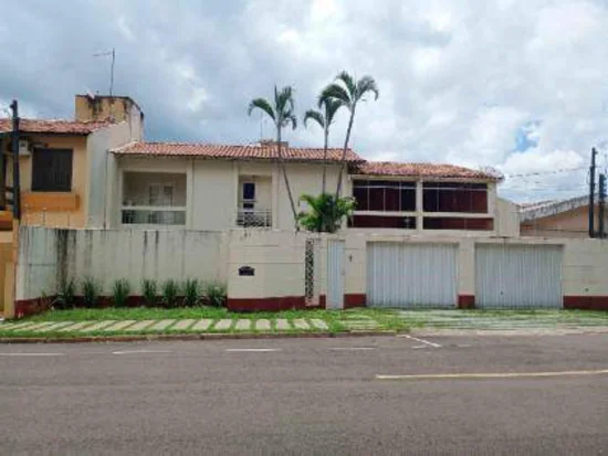 Casa em Londrina, PR — foto 2 de 8