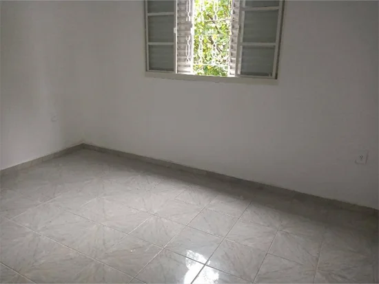 Casa em Lorena, SP — foto 2 de 8