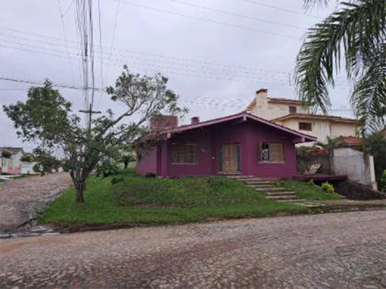 Casa em São Gabriel, RS — foto 2 de 8