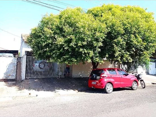 Casa em Votuporanga, SP — foto 4 de 8