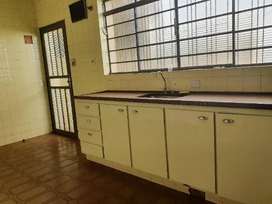 Casa em Assis, SP — foto 5 de 8