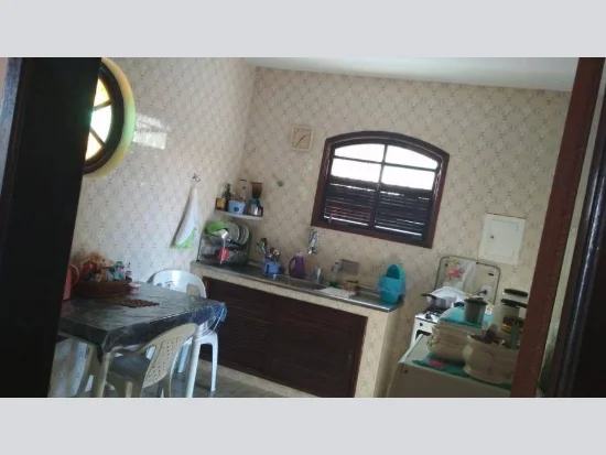 Casa em Araruama, RJ — foto 2 de 5