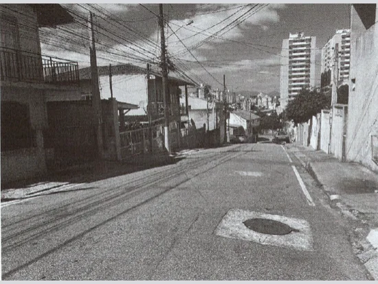 Casa em São José, SC — foto 2 de 8