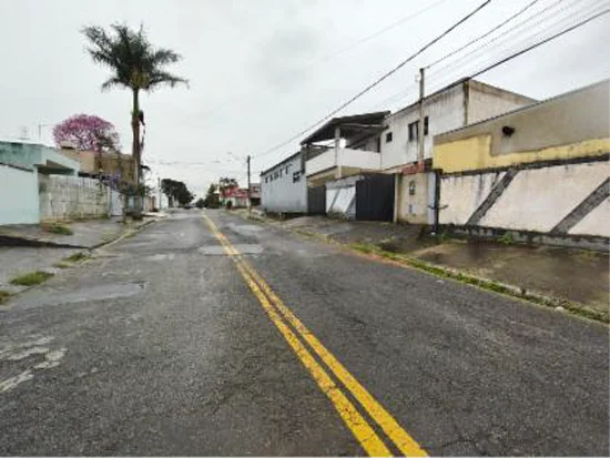 Casa em Taubaté, SP — foto 2 de 5