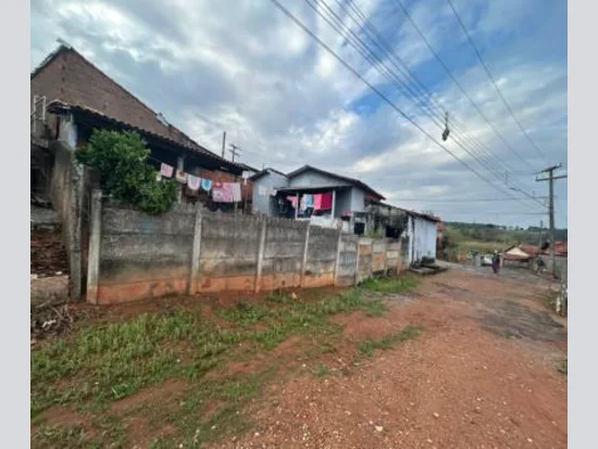 Casa em Caconde, SP — foto 6 de 7