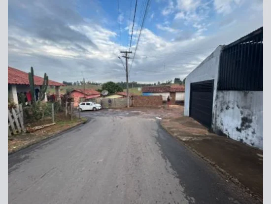 Casa em Caconde, SP — foto 5 de 7