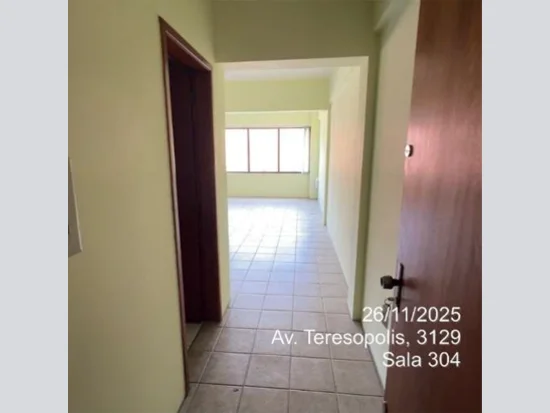 Comercial em Porto Alegre, RS — foto 3 de 8
