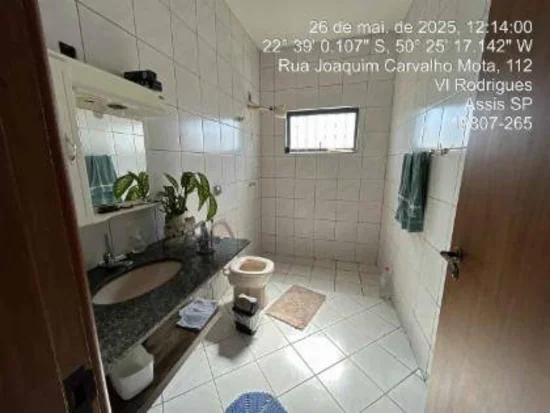 Casa em Assis, SP — foto 2 de 8