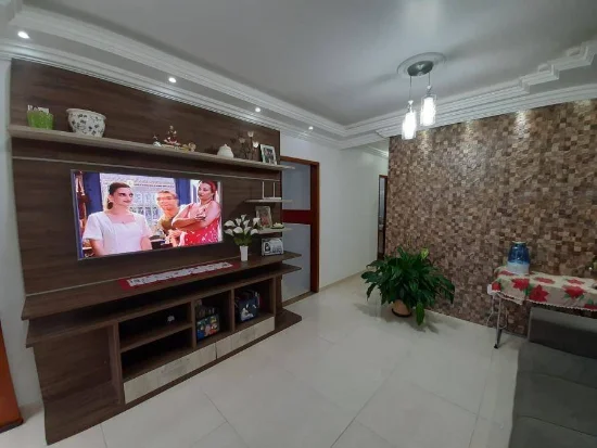 Casa em Campos dos Goytacazes, RJ — foto 2 de 8
