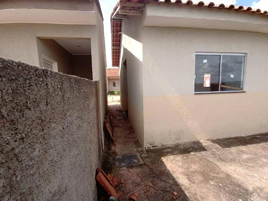 Casa em Águas Lindas de Goiás, GO — foto 3 de 8