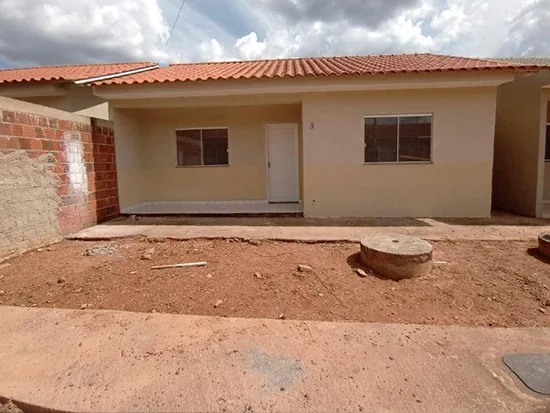 Casa em Águas Lindas de Goiás, GO — foto 6 de 8